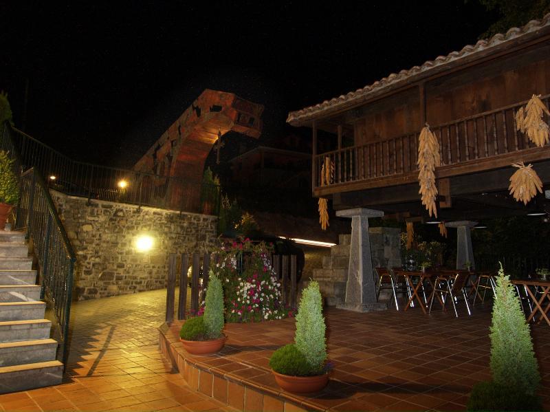 Hotel Mirador De La Cepada Кангас-де-Оніс Екстер'єр фото